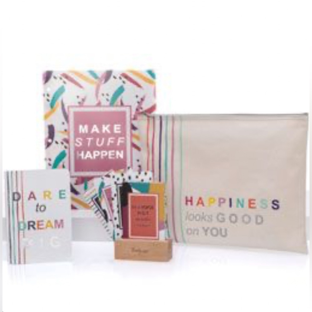 Thirty-One Hello Happy Pouch
